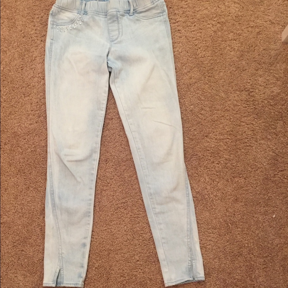 Regular leggings jeans that go down to your ankle